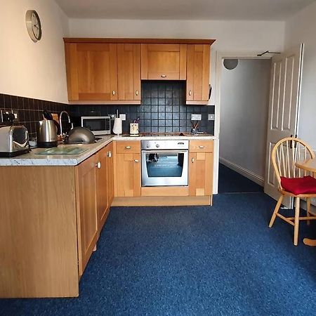 Stylish, Comfortable Apartment With Balcony Plymouth Esterno foto